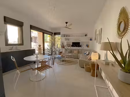 appartement neuf proche du centre et de la plage d'ile rouss