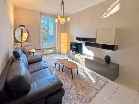 2 pièces lumineux  modulable de 51 m²  promenade des anglais