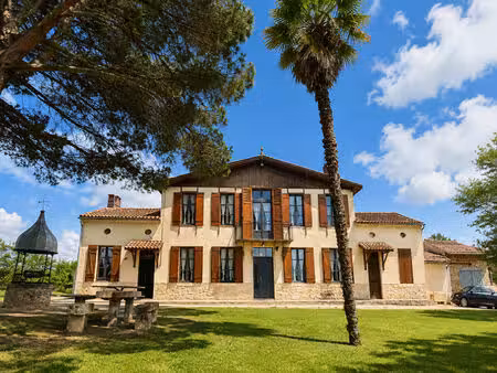 a louer maison de 152 m2 habitables avec vue dominante sur les coteaux - secteur le pian s