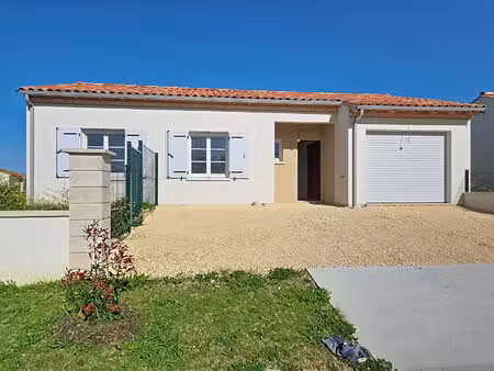 maison les artigues de lussac 5 pièces 105 m2