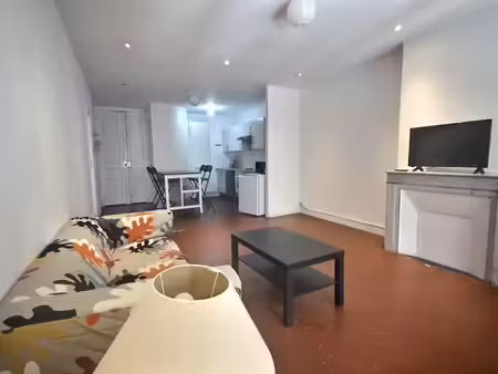 location meublée appartement 2 pièces 50 m² à marseille 6ème (13006)  871 €