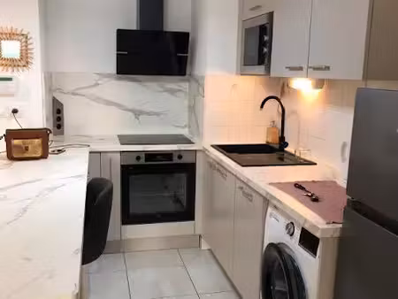 location meublée appartement 2 pièces 46.69 m² à montpellier (34000)  830 €