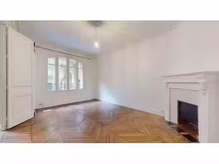 location appartement 4 pièces 100.51 m² à paris 18ème (75018)  3 100 €