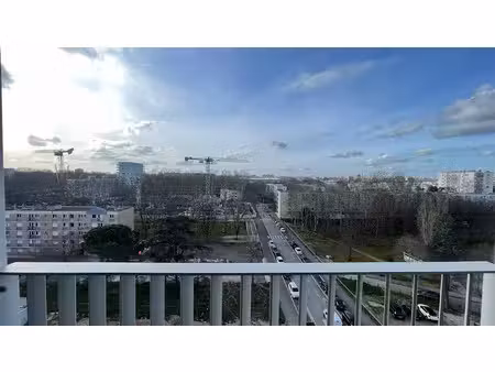 location appartement 2 pièces 47 m² à toulouse (31000)  700 €