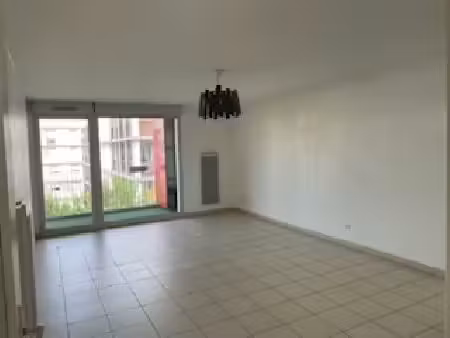 apt t4 duplex avec pkg