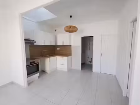 location appartement 3 pièces 56.13 m² à lattes (34970)  832 €