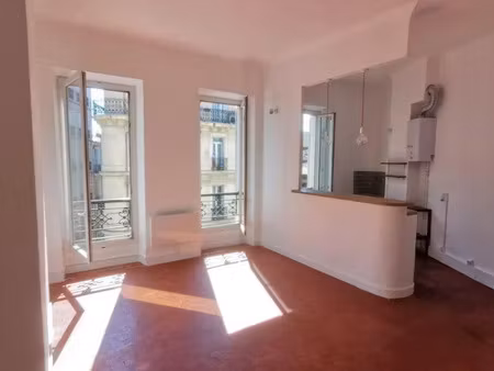location appartement 2 pièces 58 m² à marseille 6ème (13006)  840 €