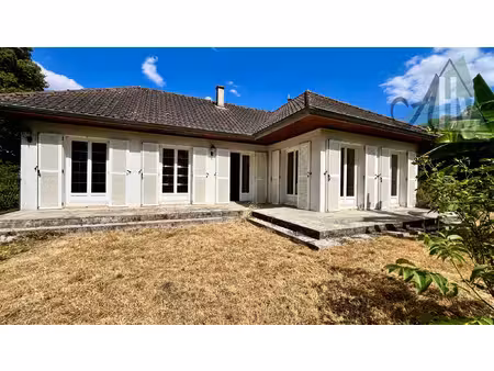pavillon sur sous-sol total - 3 chambres - terrain 1342 m2