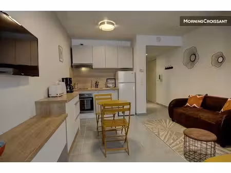 location meublée appartement 1 pièce 28 m² à antibes (06600)  950 €