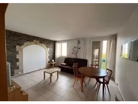 location meublée appartement 3 pièces 56 m² à aix-en-provence (13090)  1 030 €