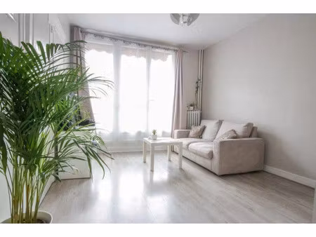 location meublée appartement 2 pièces 37 m² à asnieres-sur-seine (92600)  1 100 €