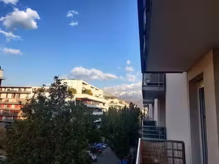location meublée appartement 3 pièces 69 m² à grenoble (38000)  1 150 €