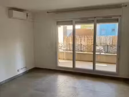 location appartement 3 pièces 69 m² à marseille 11ème (13011)  1 150 €