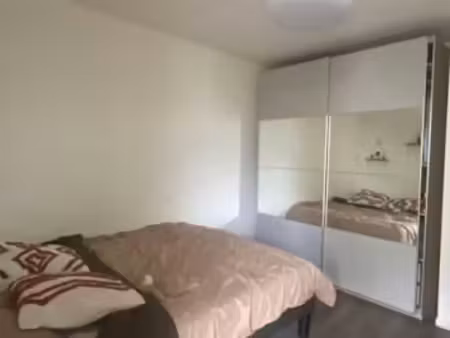 location meublée appartement 3 pièces 65 m² à nanterre (92000)  1 700 €