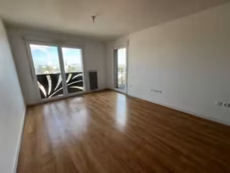 location appartement 3 pièces à saint-herblain (44800) : à louer 3 pièces / 54m² saint-her
