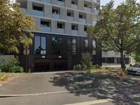location garage box et parking à nantes éraudière-renaudière (44000) : à louer / 15m² nant