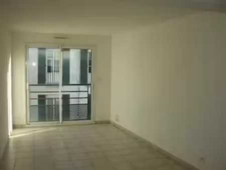 location appartement 2 pièces aux herbiers (85500) : à louer 2 pièces / 50m² les herbiers