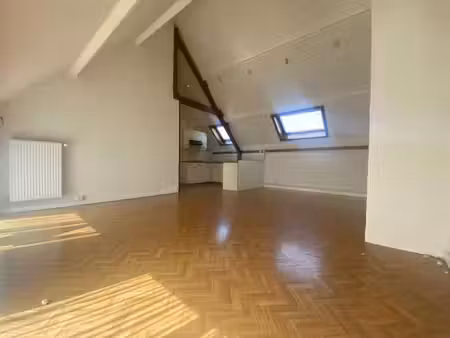bel appartement d'une chambre sis au coeur de basècles