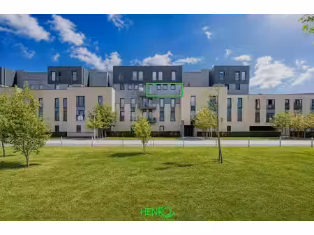 très bel appartement 2ch avec terrasses et parking intérieur