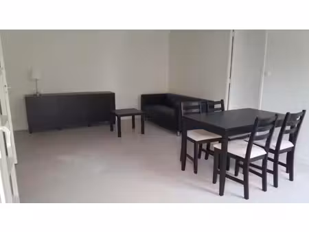 location meublée appartement 2 pièces 62 m² à elbeuf (76500)  620 €