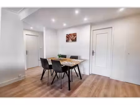 location meublée appartement 4 pièces 76 m² à le mans (72000)  400 €
