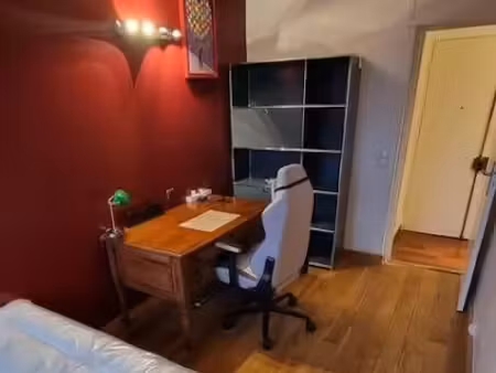 location meublée appartement 1 pièce 70 m² à nanterre (92000)  655 €