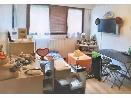 location meublée appartement 1 pièce 19 m² à noisy-le-roi (78590)  550 €