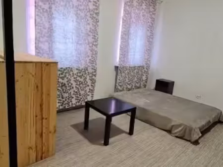 location meublée appartement 1 pièce 25 m² à roubaix (59100)  640 €