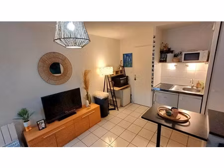 location meublée appartement 1 pièce 22 m² à toulouse (31000)  570 €