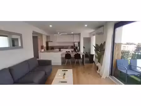 location meublée appartement 5 pièces 96 m² à perpignan (66000)  405 €