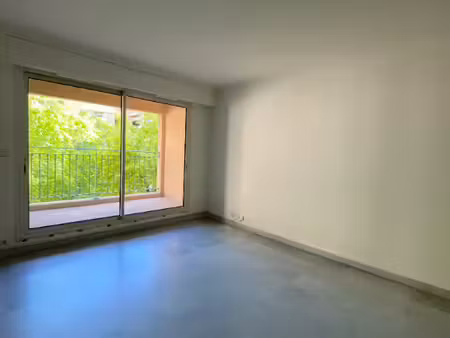 aix-en-provence ? cours mirabeau - non meublé - 3 pièces - 65.56 m2