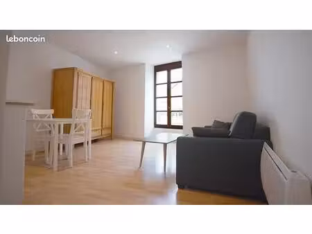 studio équipé et meublé centre ville bagnols-sur-cèze