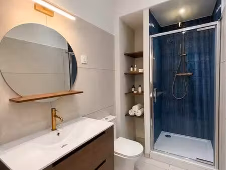 t2 meublé rénové 40 m² – canet-plage – à 50 m de la mer – climatisation réversible