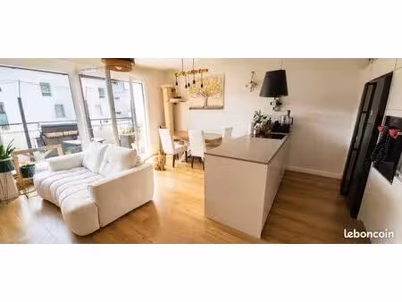 t3 meublé 66 m² – terrasse 11 m² – vue thiou – garage – calme
