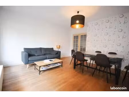 à louer – appartement meublé avec balcons  parc privatif et parking – annecy