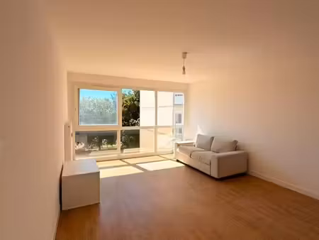 appartement 2 pièces – 688 cc – 55 m² – 3ᵉ étage avec ascenseur