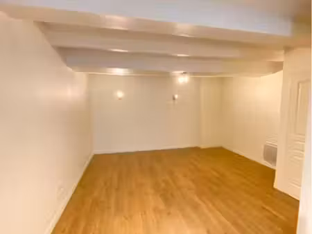 grand studio meublé 33m2