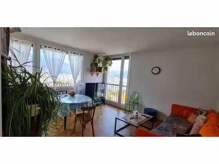 t3 meublé vues dégagés sans vis à vis