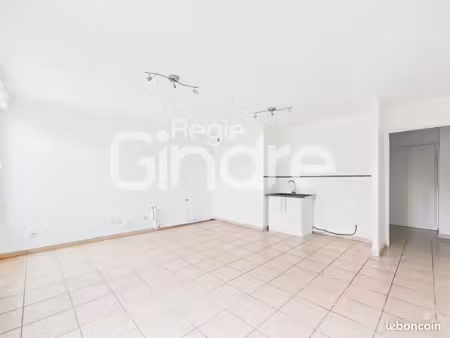 appartement 1 pièce 33 m²