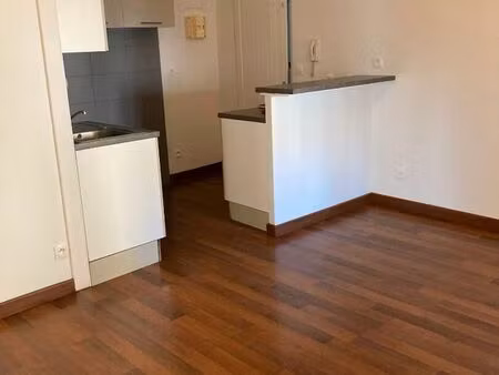 appartement 3 pièces 42 m²