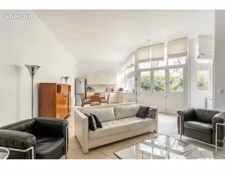 charmante maison de ville t3 meublée avec jardin privatif – paris 14e  quartier alésia