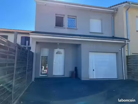 villa 4 pièces 92 m²