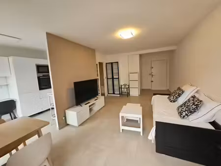 location meublée appartement 1 pièce 32 m² à marseille 3ème (13003)  630 €