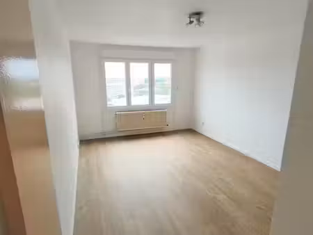 studio 25 m2 + box