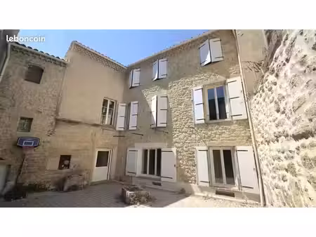 immeuble 6 pièces 232 m²