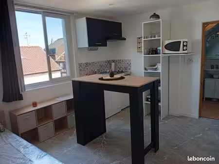studio spécial étudiant à louer