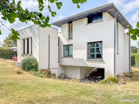 propriété 7 pièces 160 m²