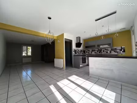 maison 7 pièces 137 m²