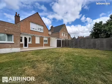 maison 6 pièces 106 m²