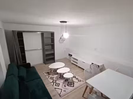 studio rénové et meublé